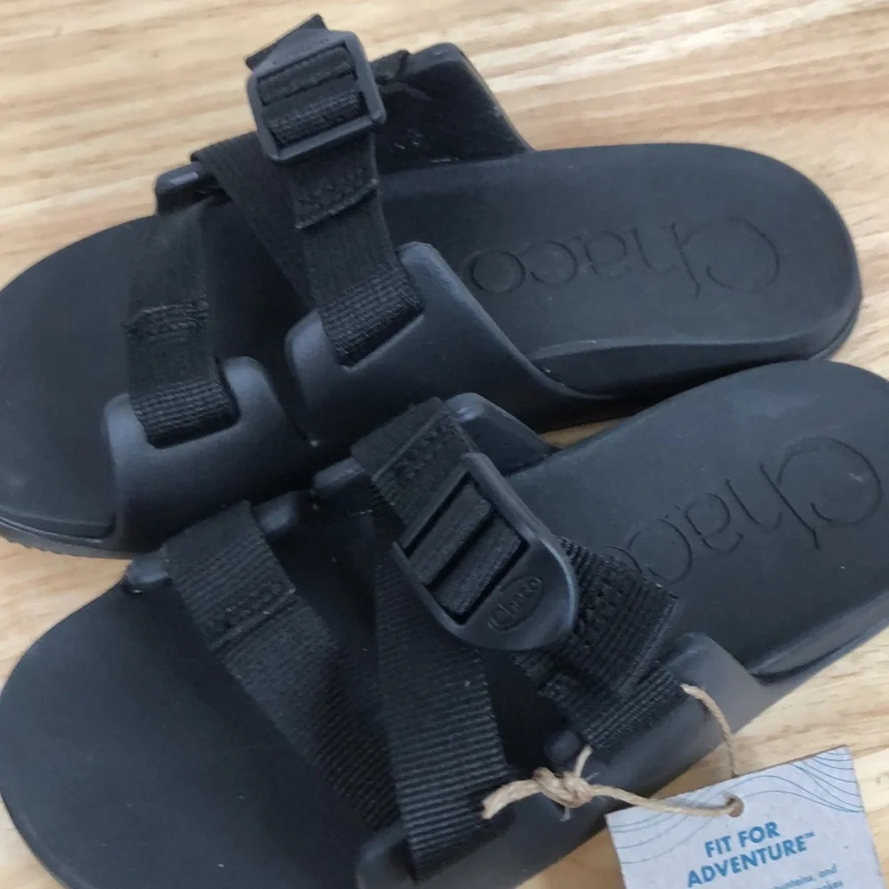 NEW Kids Chaco sandals Black Chillos Sport Shoe open back adjustable cross strap
